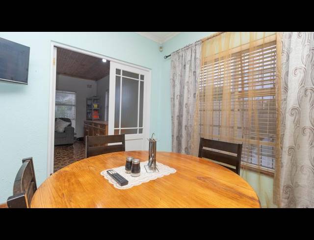 5 BEDROOM HOUSE FOR SALE IN DE KUILEN